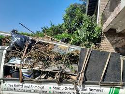 Best Yard Waste Removal  in Country Walk, FL
